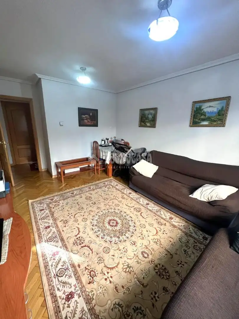 Sala de estar de Piso en venta en Parla con Calefacción, Parquet y Trastero