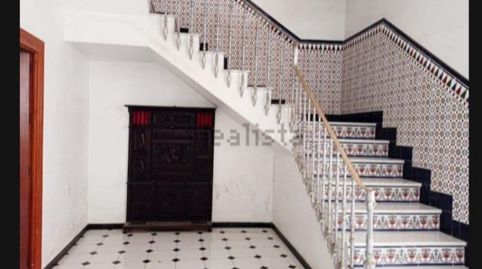 Casa de pueblo con patio andaluz, columnas mármol blanco, rejas antiguas. Para reformar.  Aprox. 700m construidos.  Suelo 420m., imagen 4