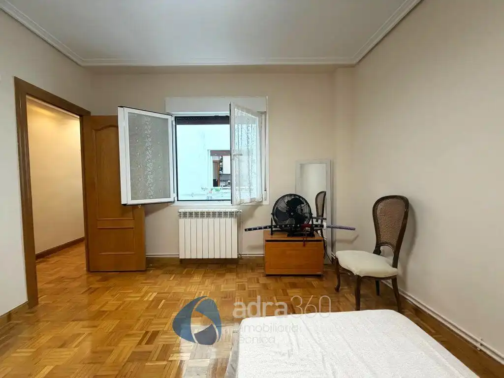 Habitación de Piso en venta en  Logroño con Calefacción y Trastero