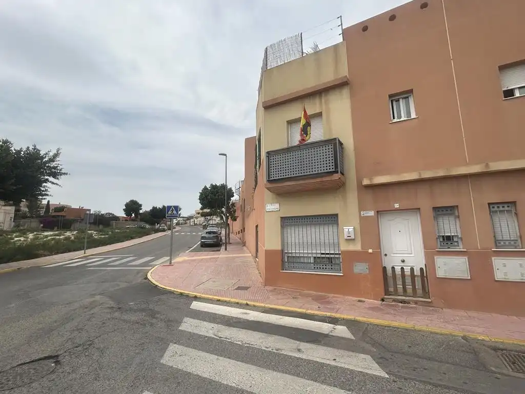 Aparcament amb ascensor en venda a Calle Carlos V, imagen 15
