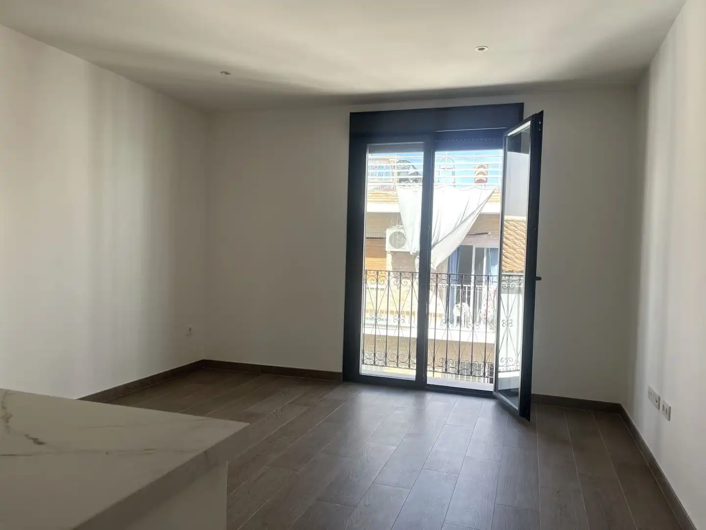 Balcony of Flat for rent in Sevilla  with Air Conditioner, Heating and Storage room