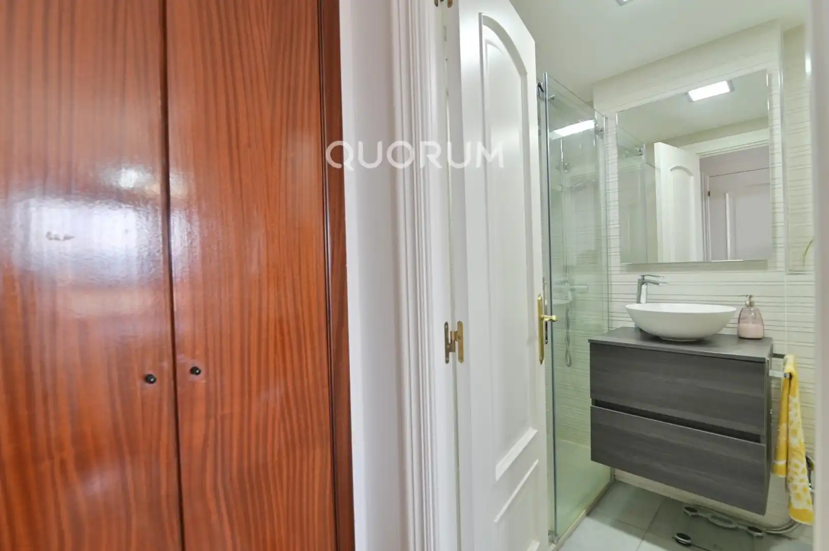 Baño de Piso en venta en Bilbao  con Calefacción, Terraza y Amueblado
