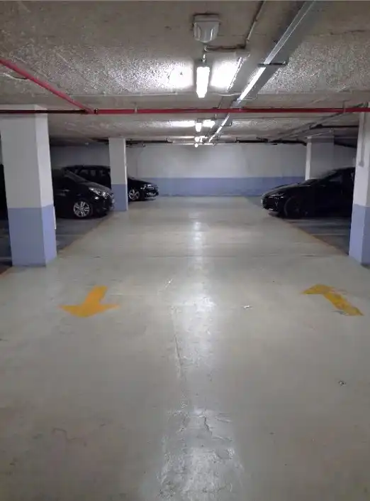Parkplatz von Garage zur Miete in Valencia