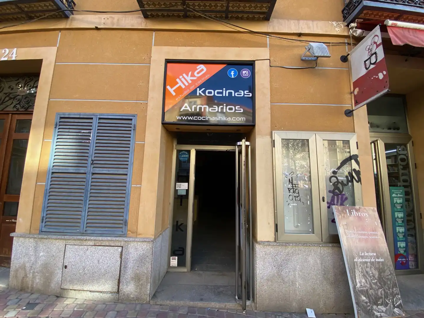 Local en venta en Calle José Zorrilla, 127, José Zorrilla - Padre Claret