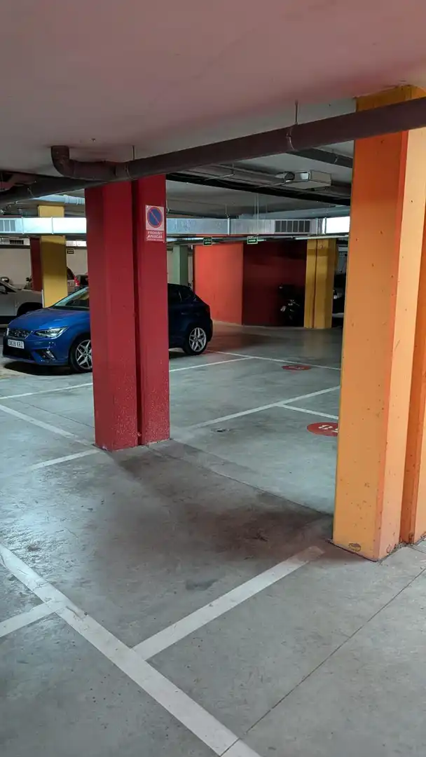 Parkplatz von Garage zum Verkauf in Terrassa