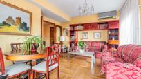 Living room of Flat for sale in  Madrid Capital  with Air Conditioner, Heating and Parquet flooring