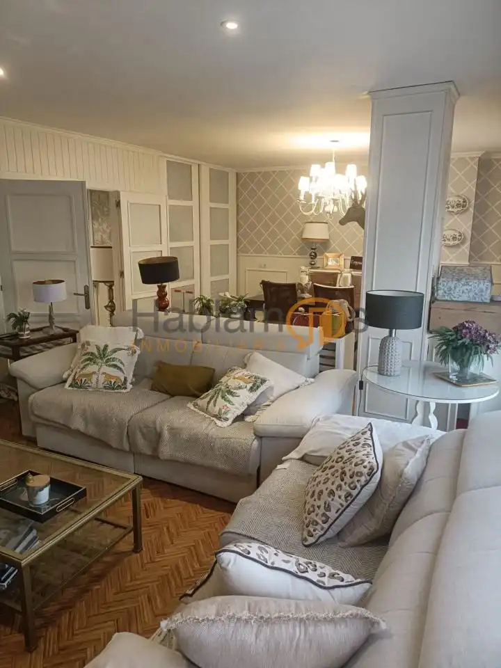 Piso con ascensor en venta en Centro - Echegaray
