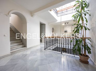 Casa amb balcó en venda a Centro - Calzada - Cabo Noval