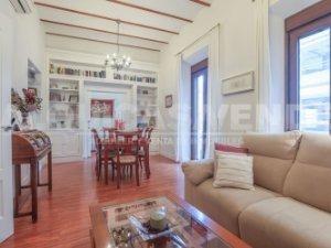 Living room of Flat for sale in  Sevilla Capital  with Air Conditioner and Balcony