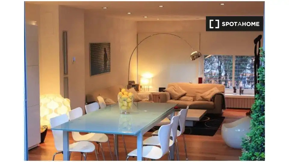 Dining room of Flat for rent in Sevilla  with Air Conditioner, Heating and Furnished