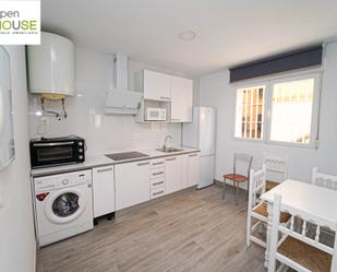 Kitchen of Flat to rent in  Granada Capital  with Air Conditioner