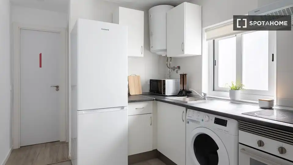 Kitchen of Flat for rent in Getafe  with Air Conditioner, Heating and Furnished