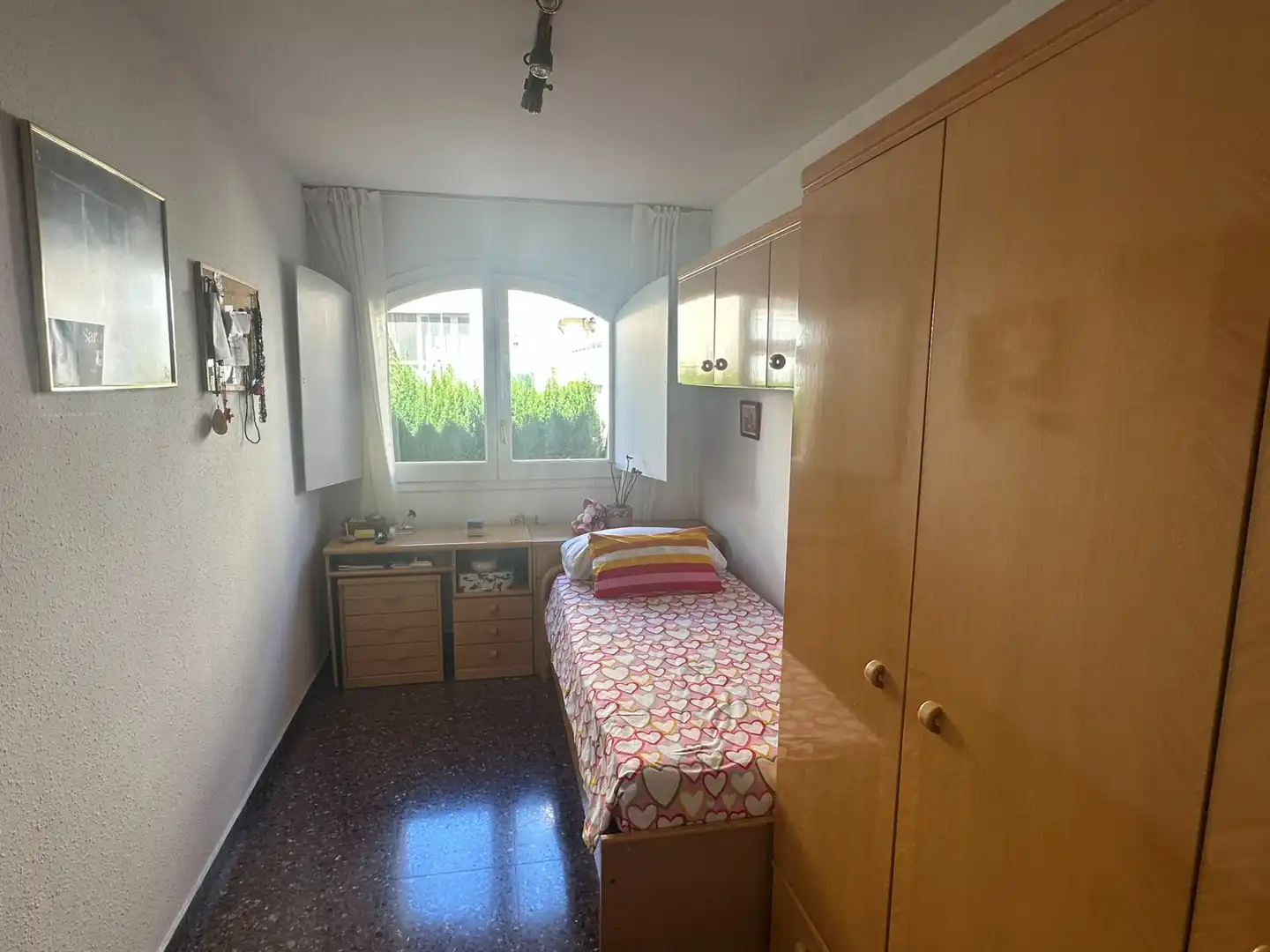 Habitación de Casa adosada en venta en Santa Coloma de Gramenet con Terraza y Balcón