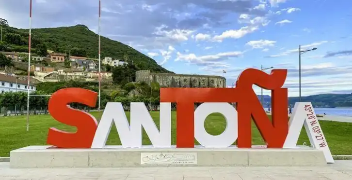 Vista exterior de Piso en venta en Santoña