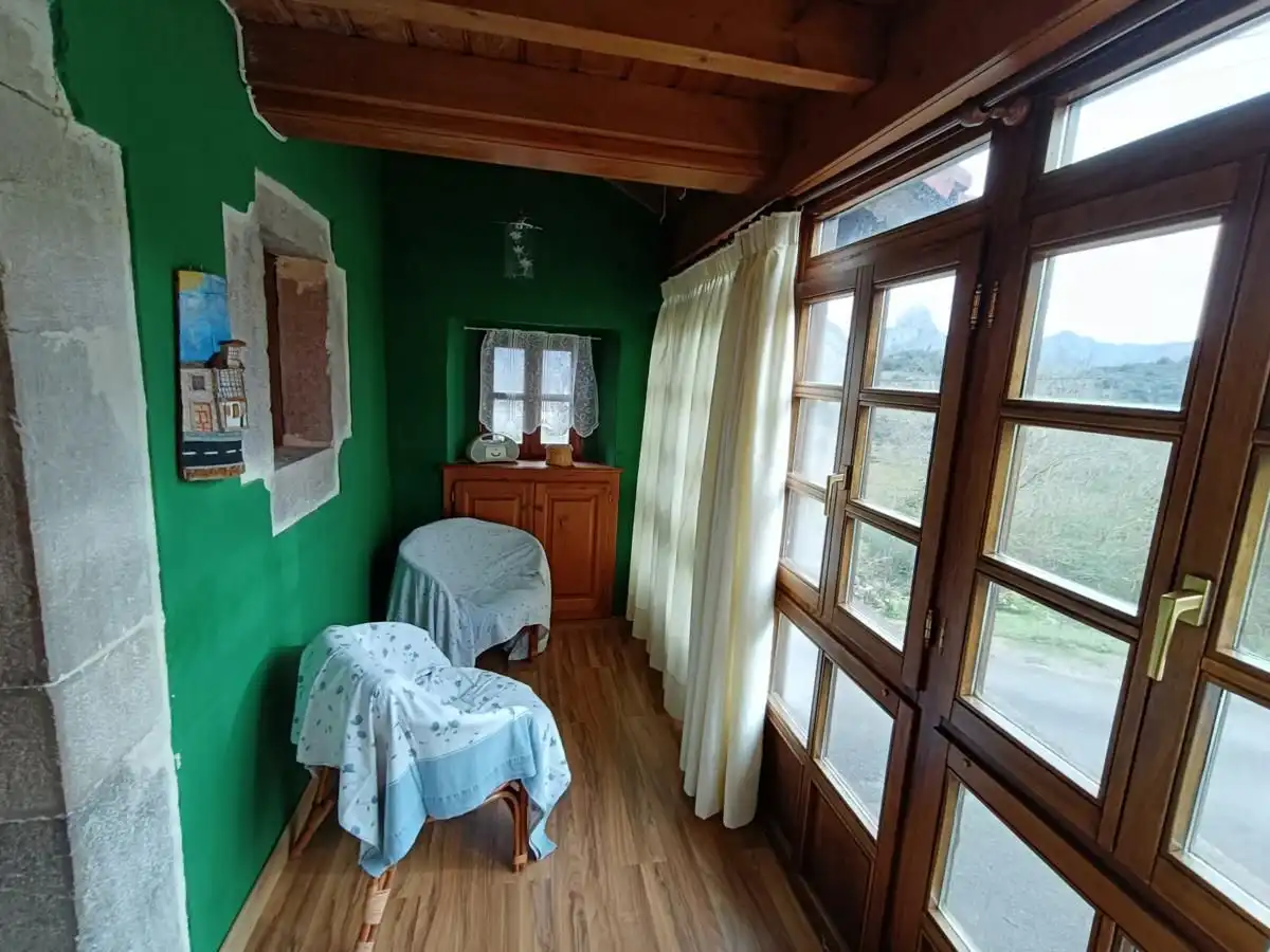 Einfamilien-Reihenhaus zum Verkauf in Peñamellera Alta mit Heizung, Privatgarten und Terrasse