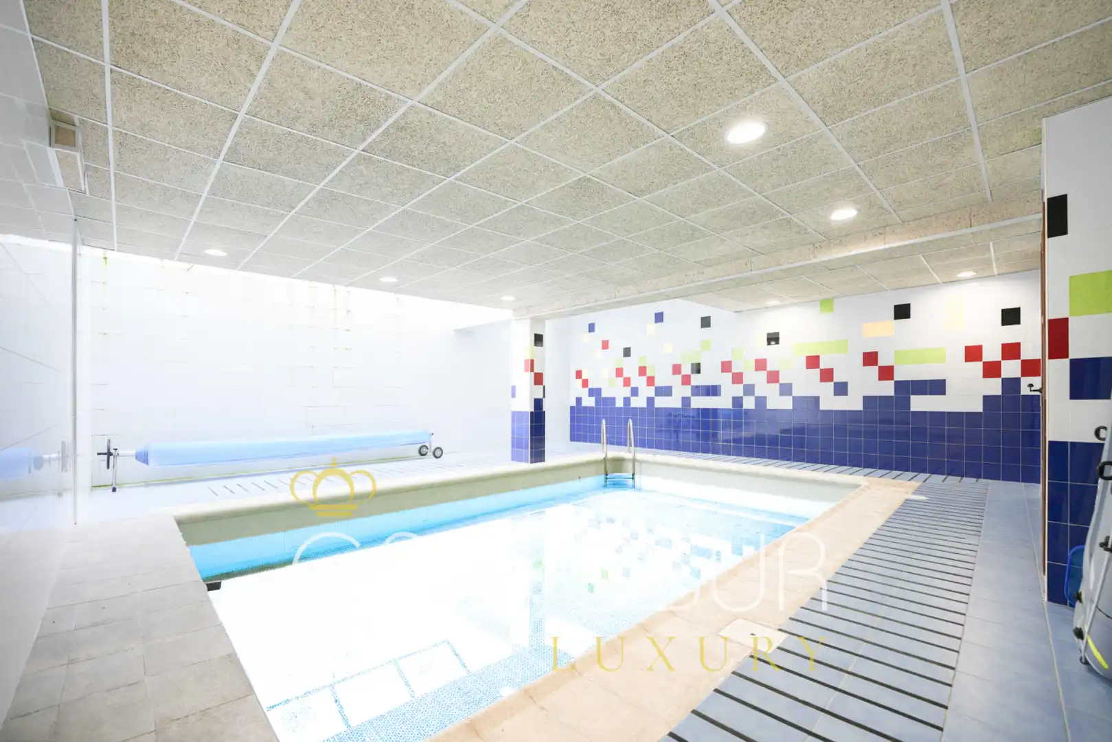 Piscina de Casa o xalet en venda en Boecillo amb Aire condicionat, Calefacció i Jardí privat