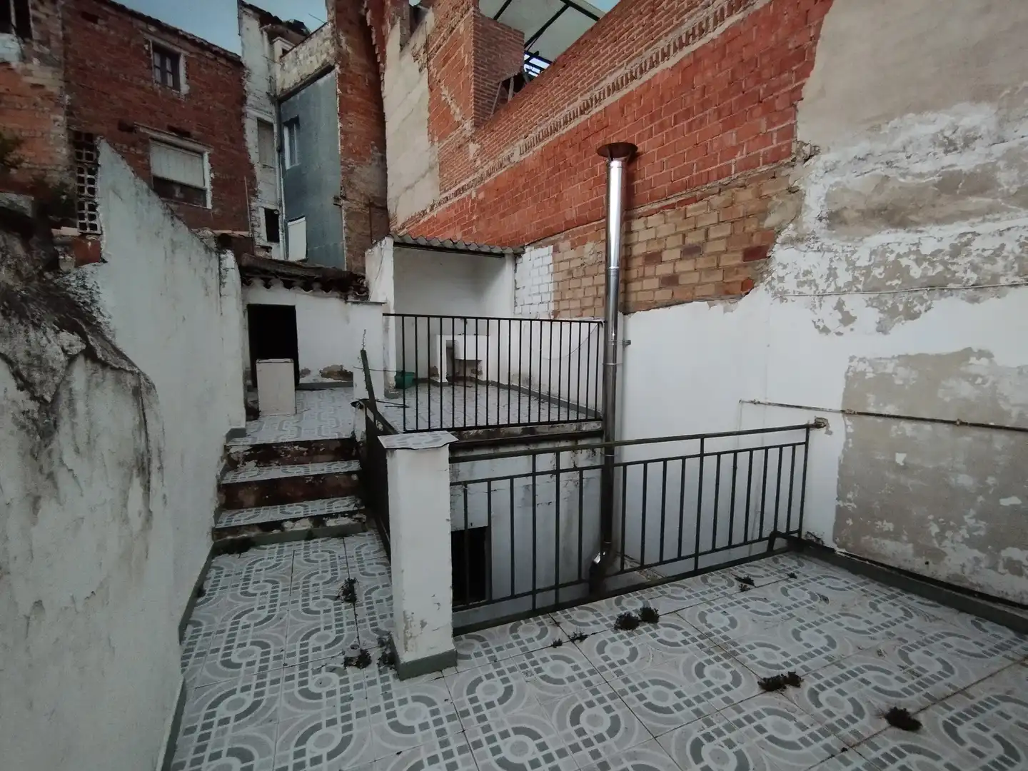 Casa adosada en venda en Fuensanta de Martos amb Calefacció, Terrassa i Balcó