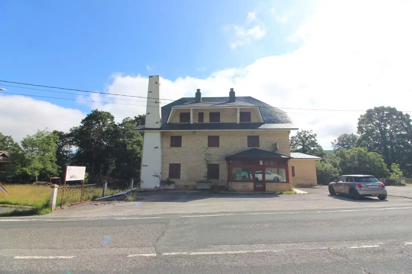Exterior view of Buildings for sale in Luena 