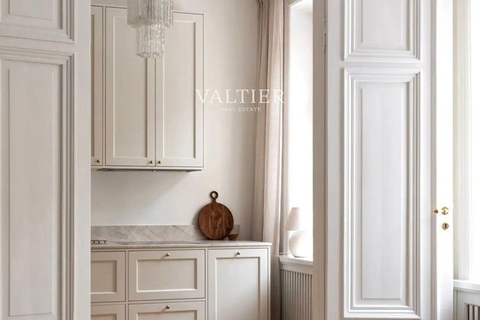 Kitchen of Flat for sale in  Madrid Capital  with Furnished