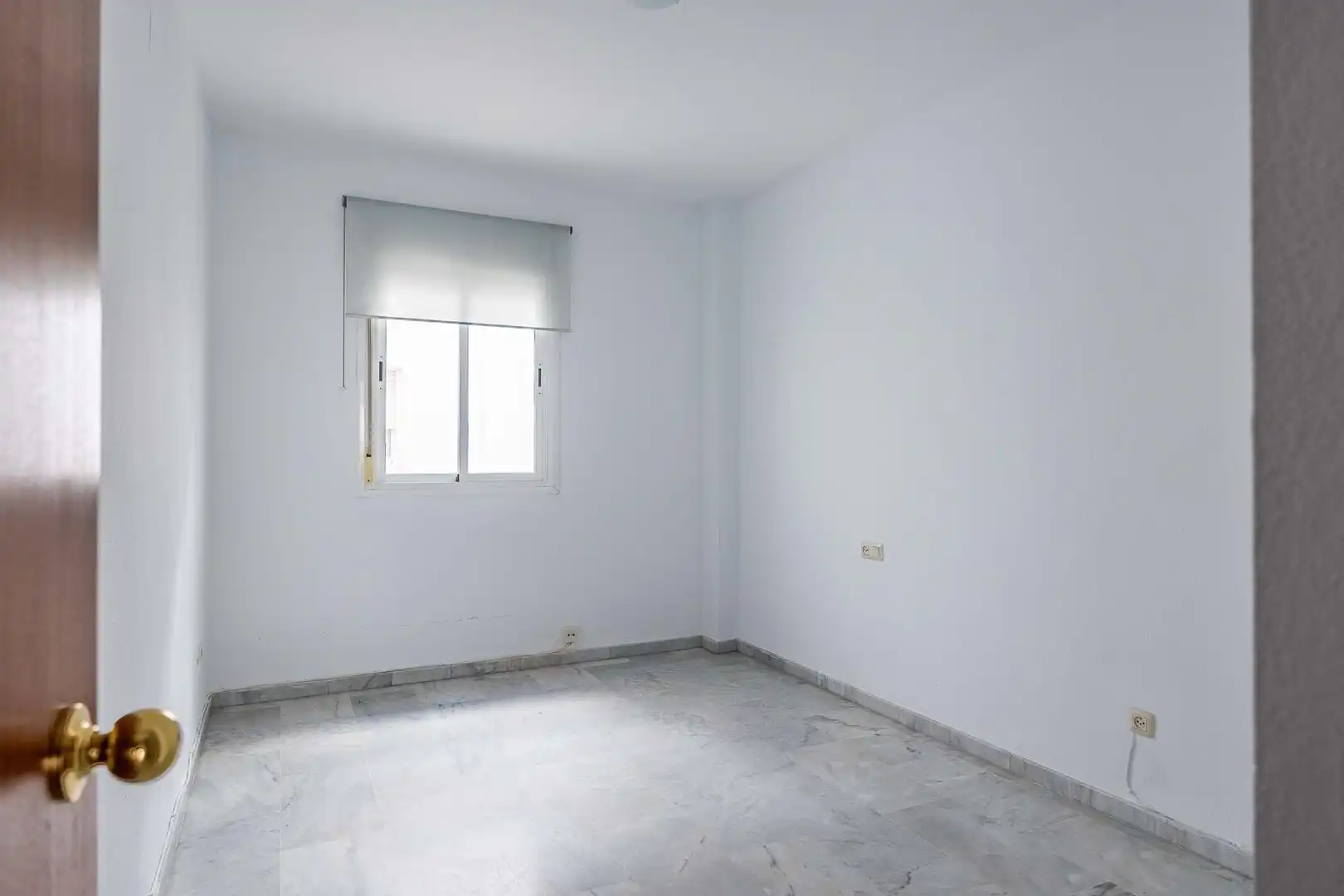 Habitación de Piso en venta en Alcalá de Guadaira con Aire acondicionado, Terraza y Balcón
