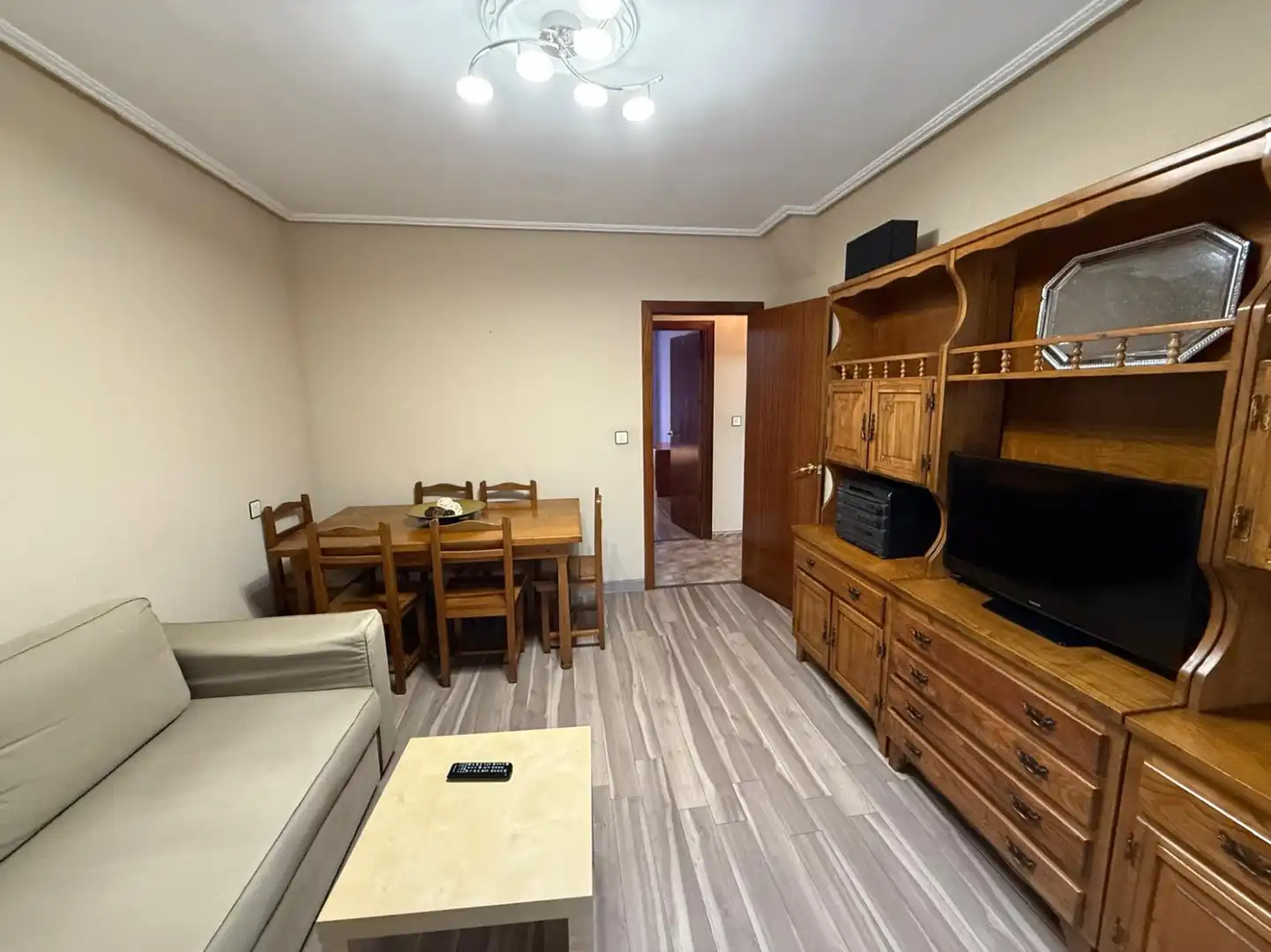 Piso en venta en Avilés - calle Leopoldo Alas Clarín, La Magdalena