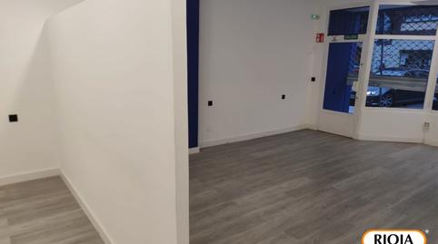 Photo 3 of Premises to rent in Avenida Santiago, Santiago - Arana, Araba - Álava