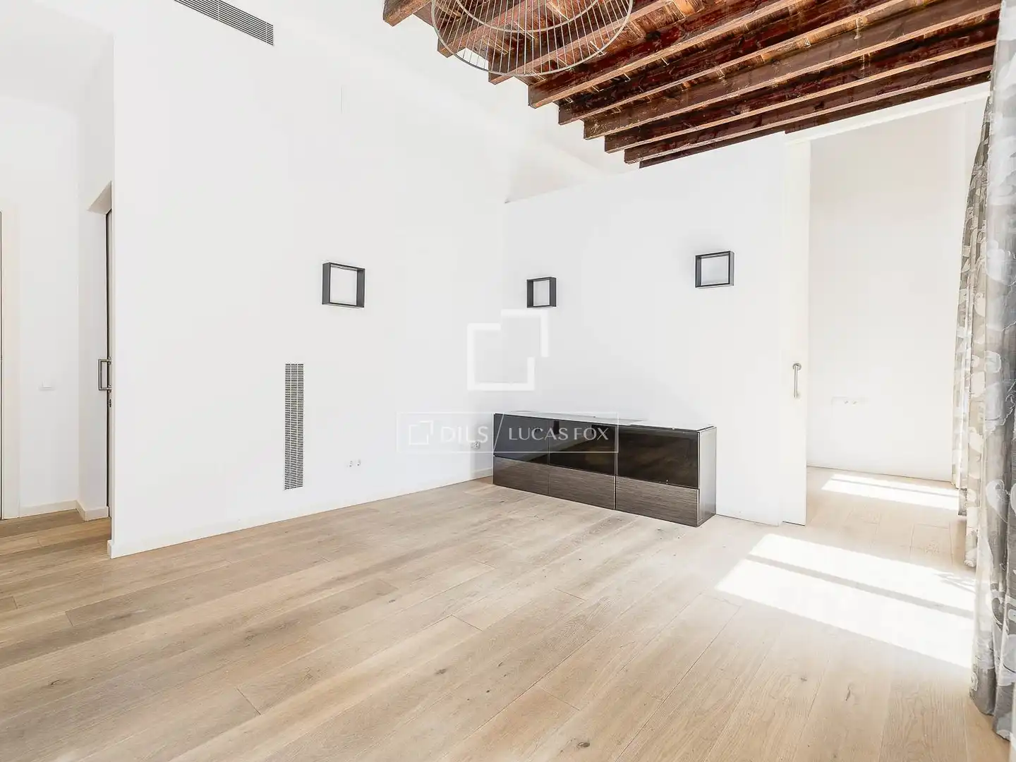 Sala de estar de Piso en venta en Barcelona con Aire acondicionado, Calefacción y Parquet