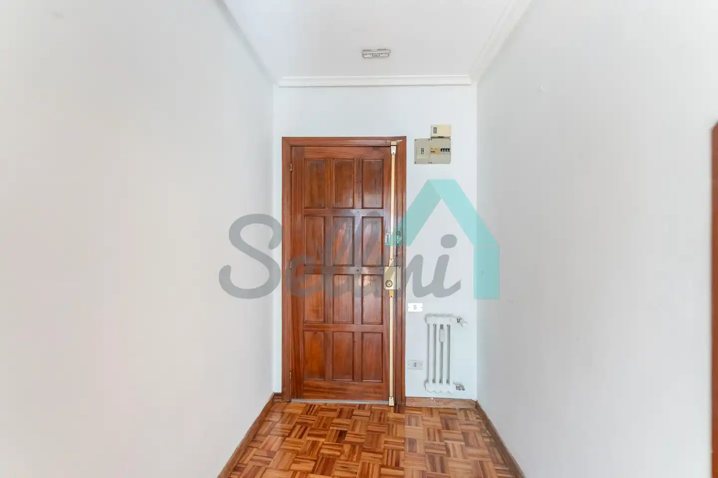 Pis en venda en Oviedo  amb Calefacció, Parquet i Terrassa