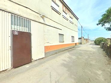 Local commercial à vendre à Rei En Jaume