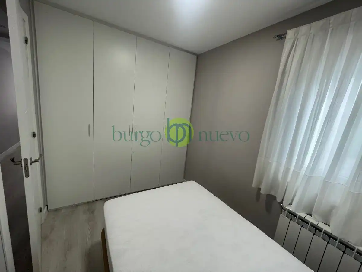Habitación de Piso en venta en León Capital  con Calefacción y Terraza