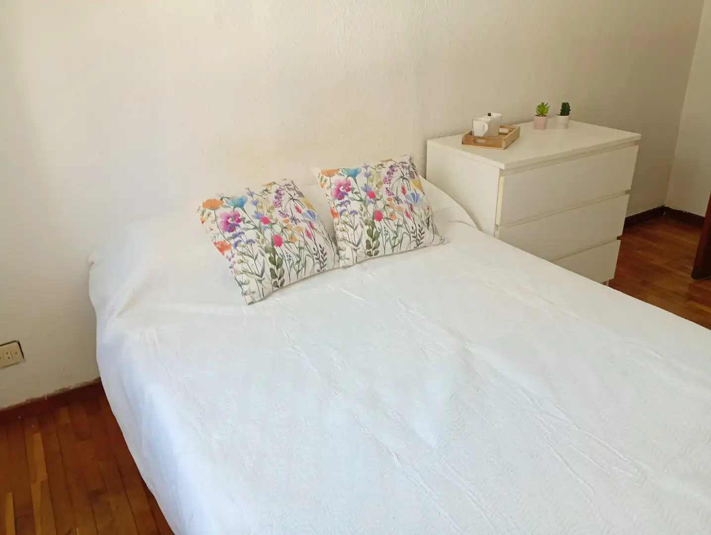 Schlafzimmer von Wohnung zum Verkauf in Gijón  mit Möbliert