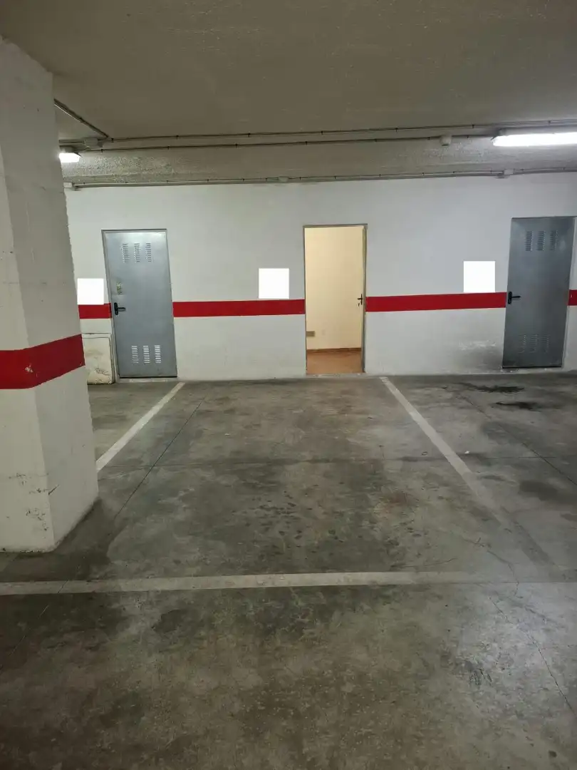 Parkplatz von Garage zum Verkauf in Córdoba