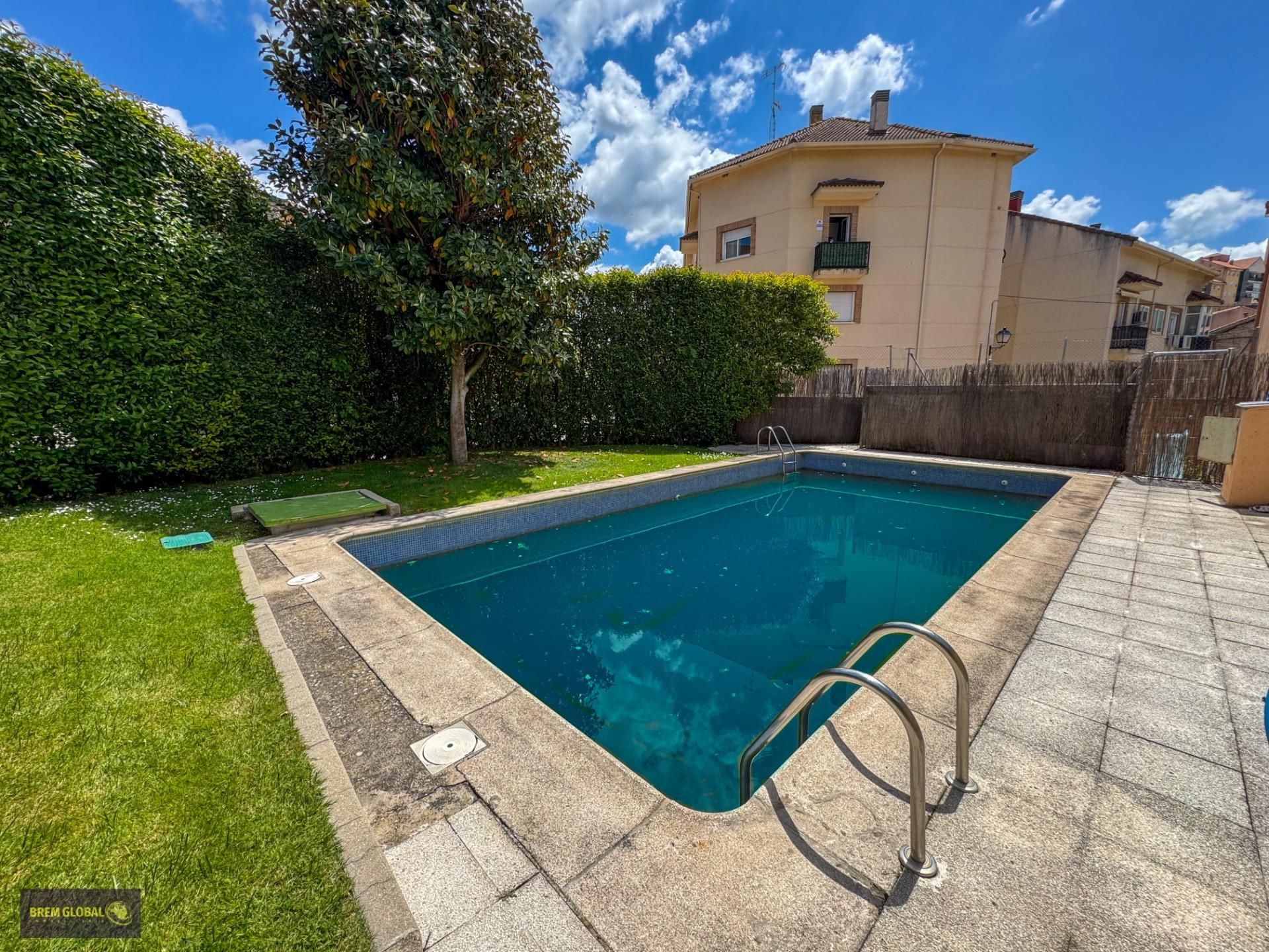 Piscina de Casa adosada en venda en El Molar (Madrid) amb Calefacció, Jardí privat i Terrassa
