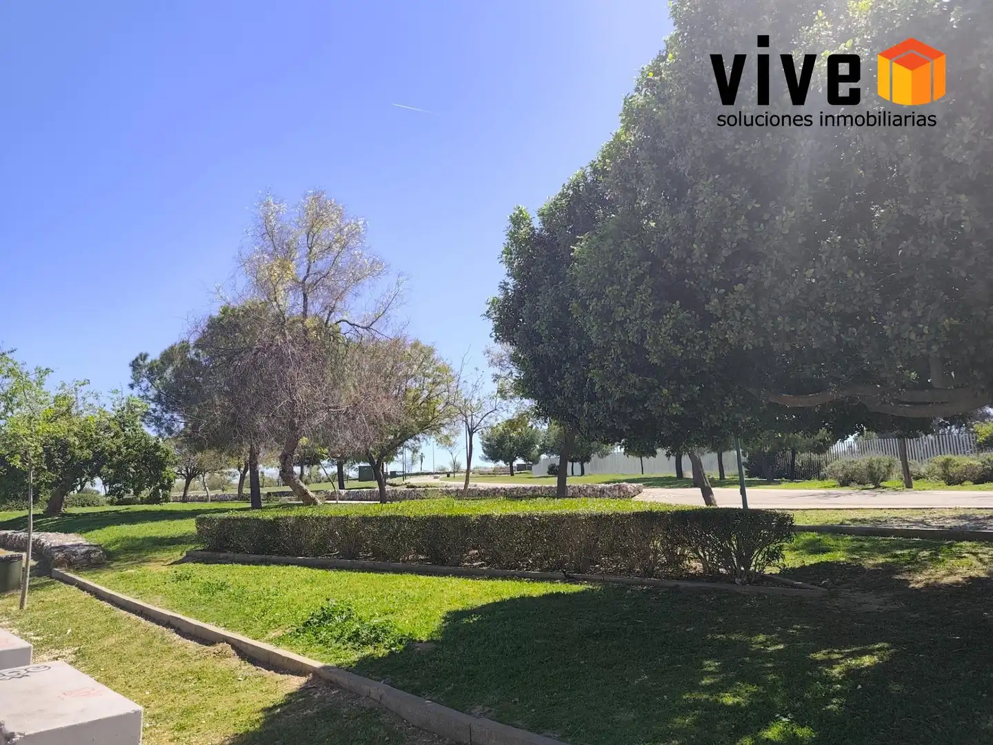 Flat for sale in Sevilla  with Air Conditioner