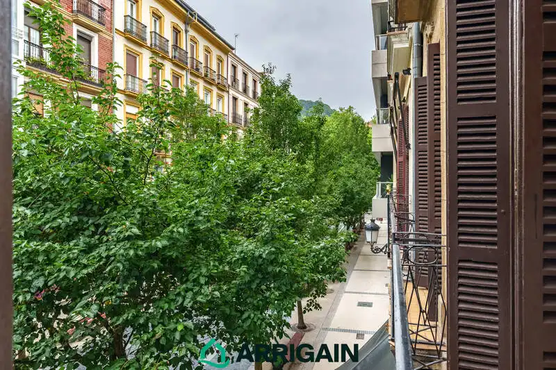 Vista exterior de Piso en venta en Donostia - San Sebastián  con Calefacción, Terraza y Trastero