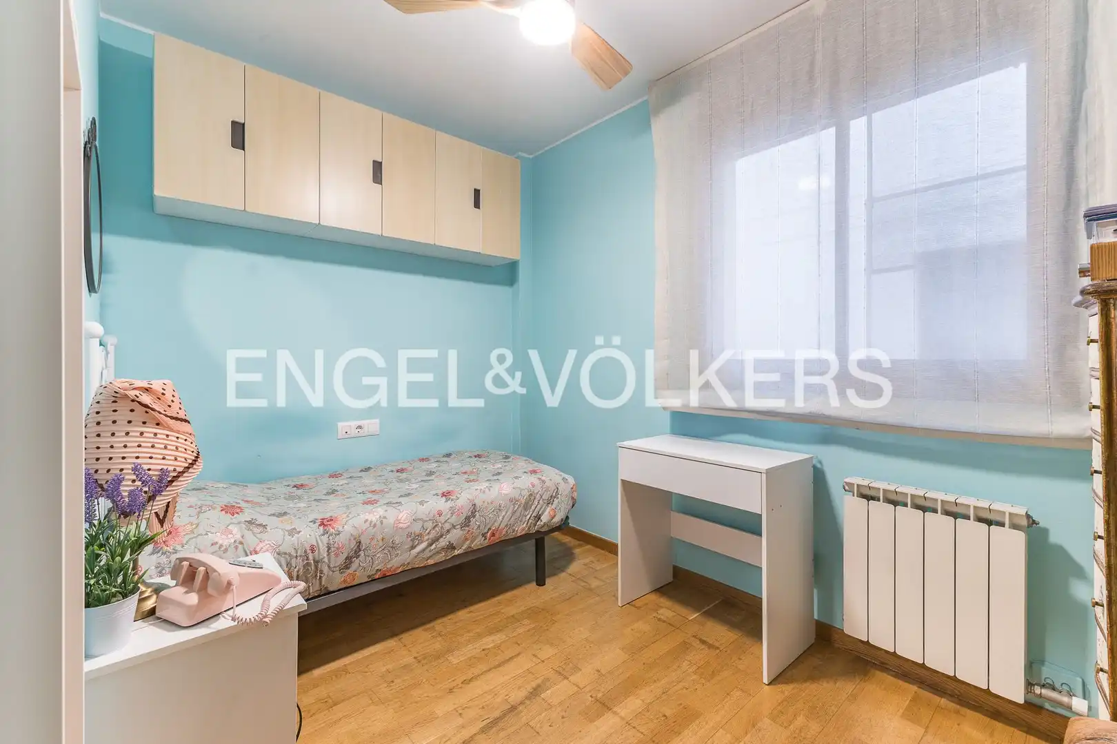Schlafzimmer von Wohnung zum Verkauf in Sant Cugat del Vallès mit Klimaanlage, Heizung und Parkett