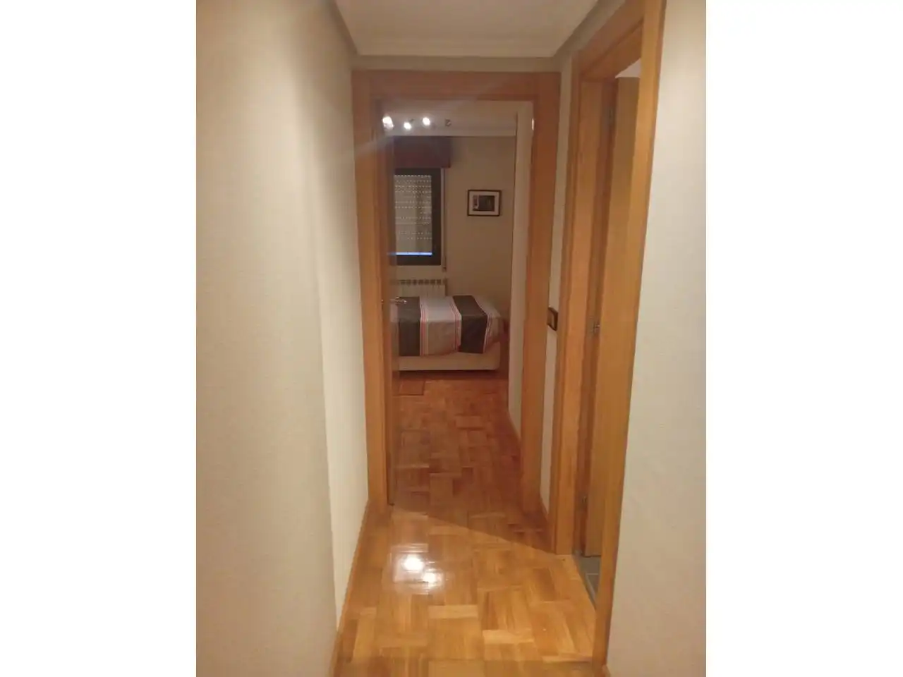 Pis en venda en Oviedo  amb Calefacció, Parquet i Moblat