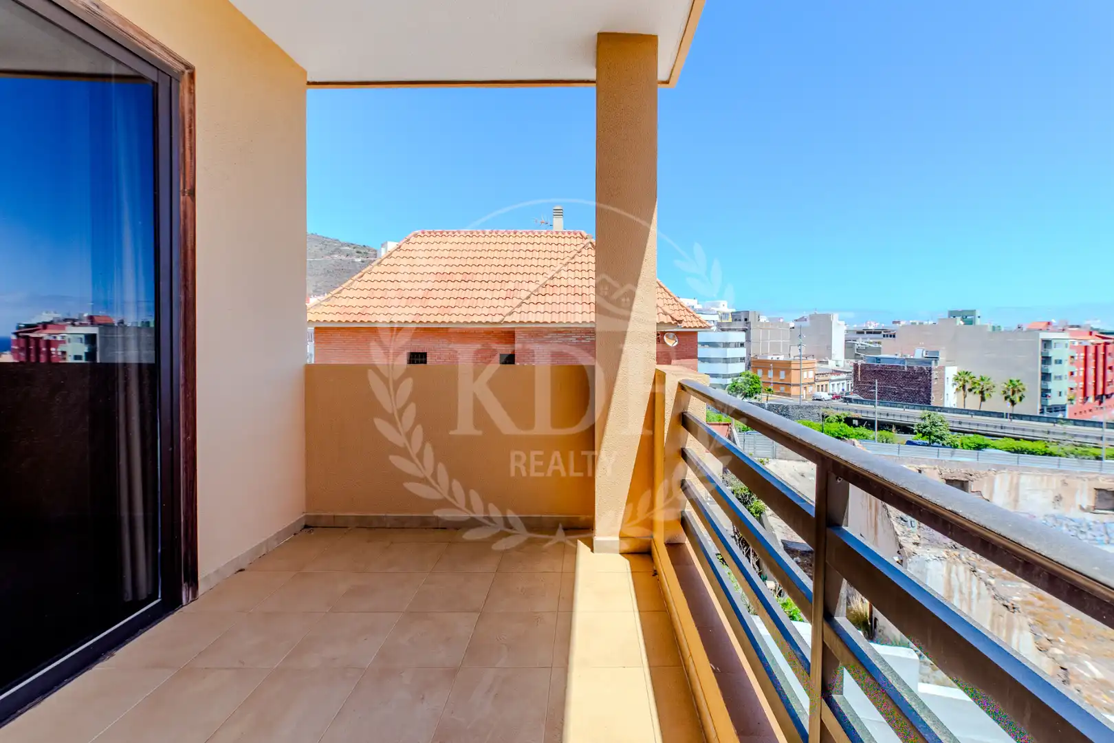 Vista exterior de Casa o xalet en venda en Santa Cruz de Tenerife amb Aire condicionat, Calefacció i Jardí privat
