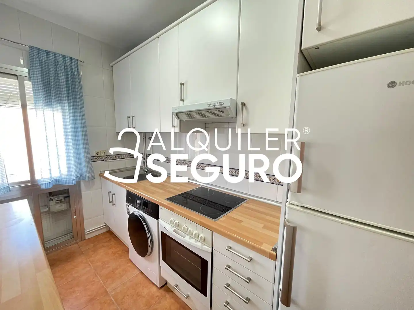 Kitchen of Flat for rent in Madrid  with Air Conditioner, Heating and Terrace