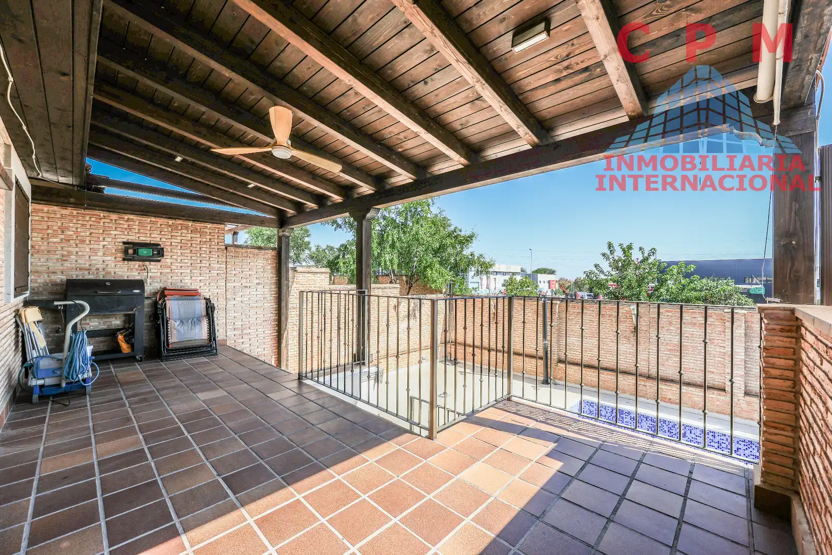Terrassa de Casa adosada de lloguer en Móstoles amb Aire condicionat, Calefacció i Jardí privat