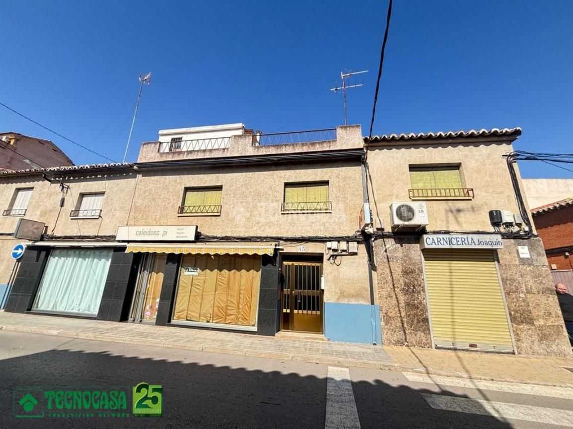 Vista exterior de Casa adosada en venta en Manzanares con Terraza y Balcón