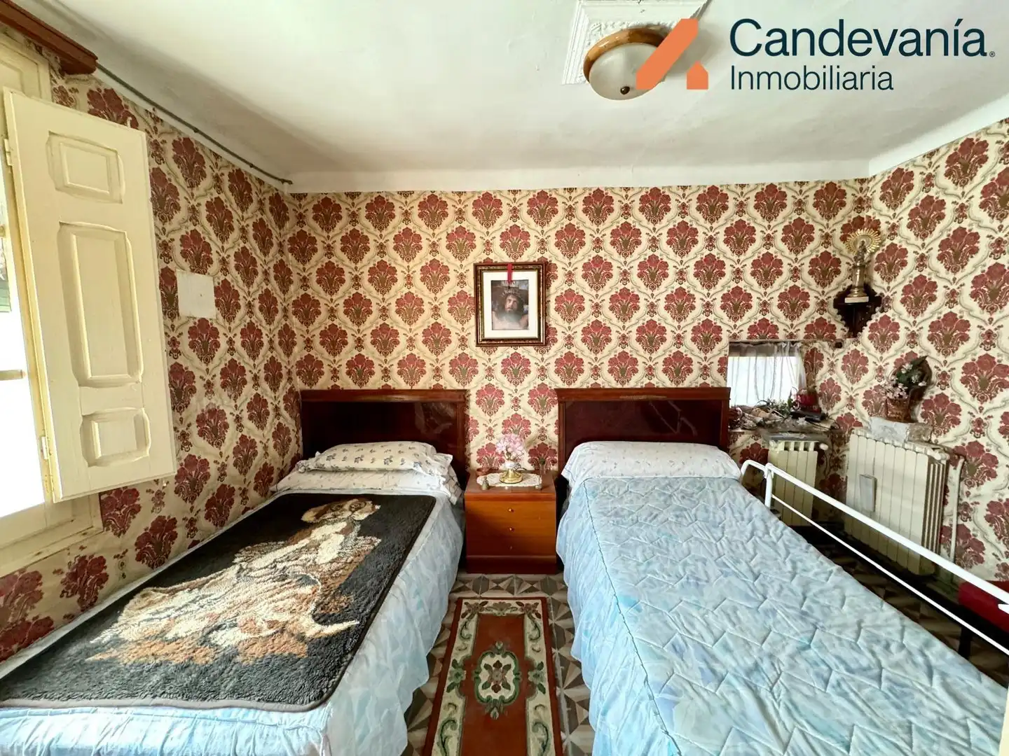 Schlafzimmer von Country house zum Verkauf in San Mateo de Gállego mit Heizung und Privatgarten
