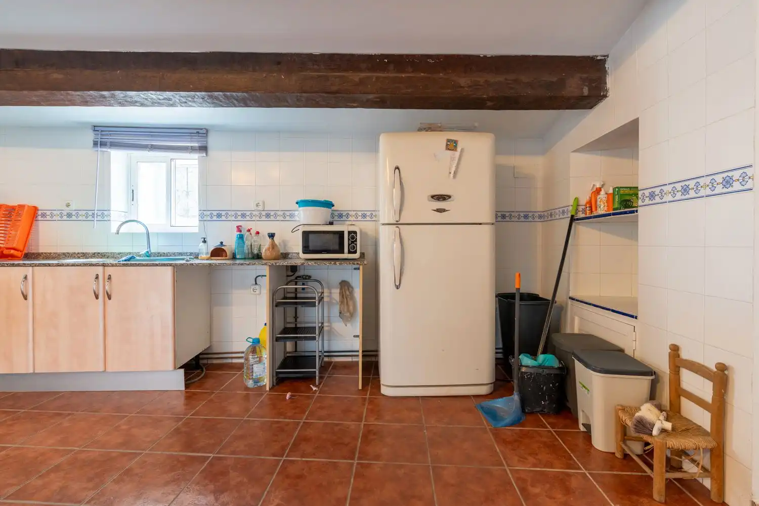 Cuina de Casa o xalet en venda en Tortosa amb Traster, Piscina i Moblat