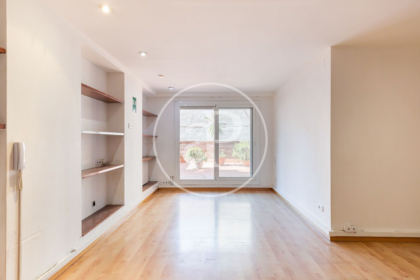 Living room of Flat for sale in  Barcelona Capital  with Air Conditioner, Heating and Terrace