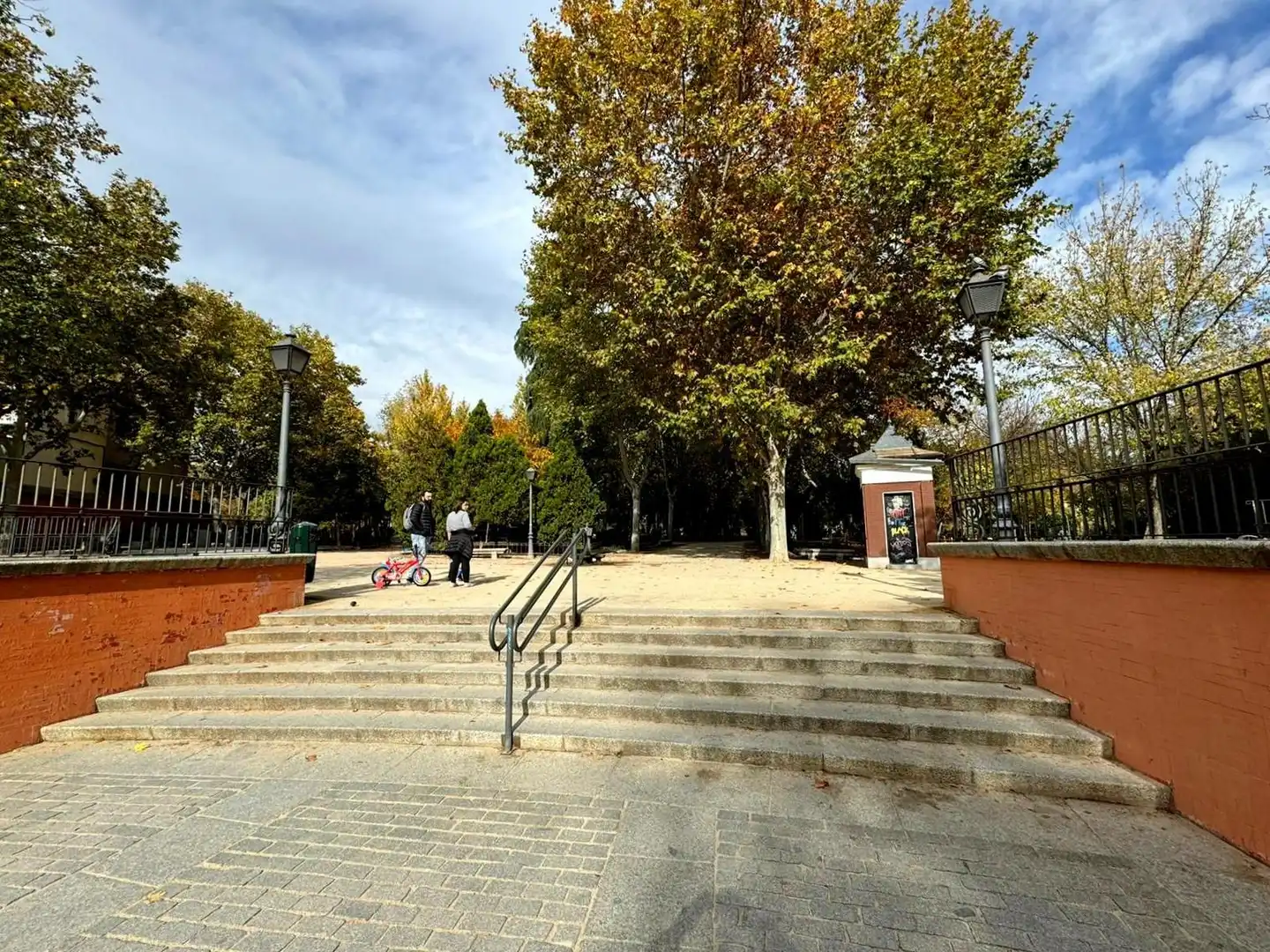 Vista exterior de Àtic de lloguer en Madrid amb Aire condicionat, Calefacció i Terrassa
