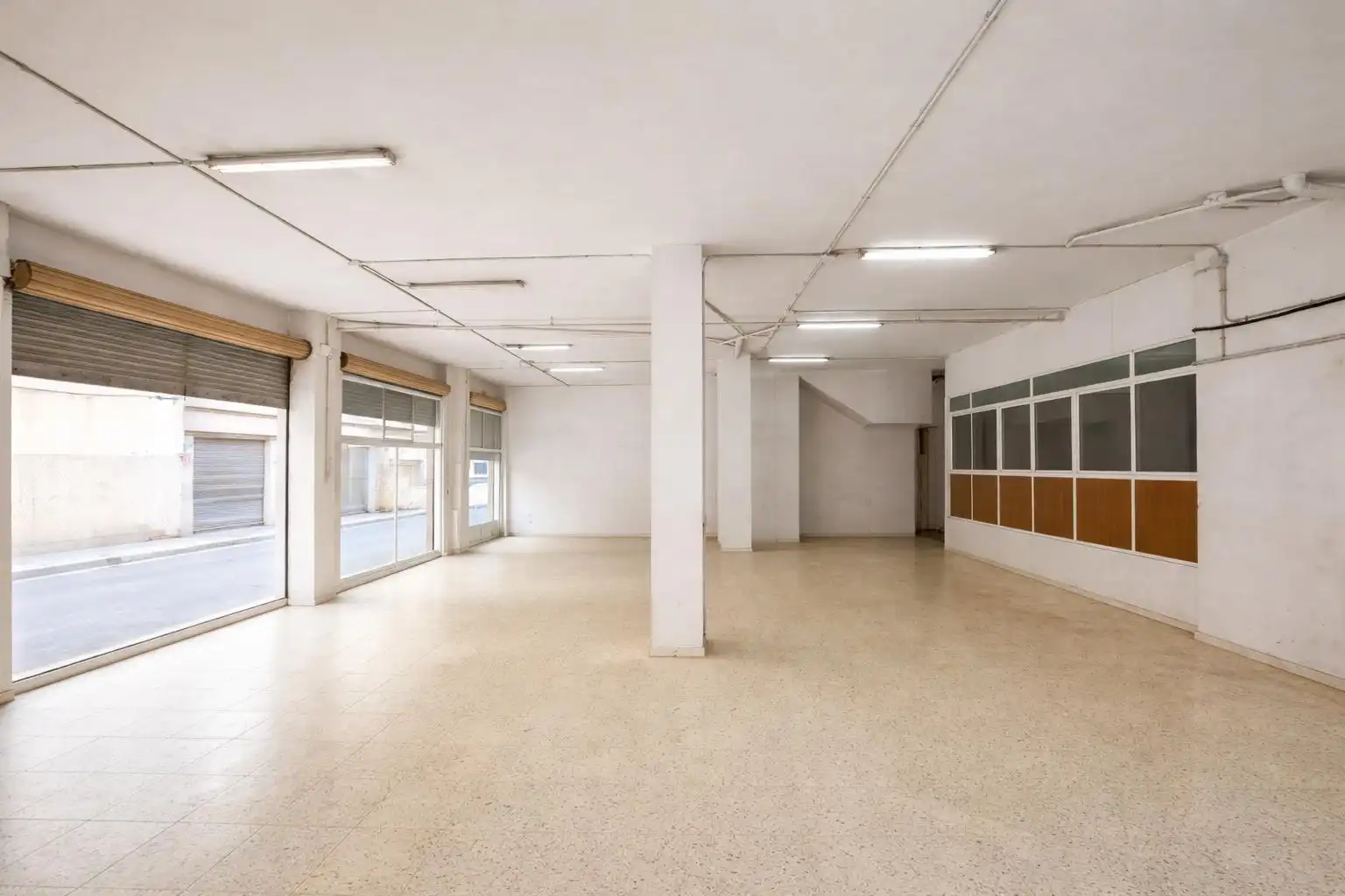 Local comercial de lloguer a Calle de San Salvador, imagen 14