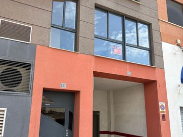 Local comercial de lloguer a Carrer Camí Real