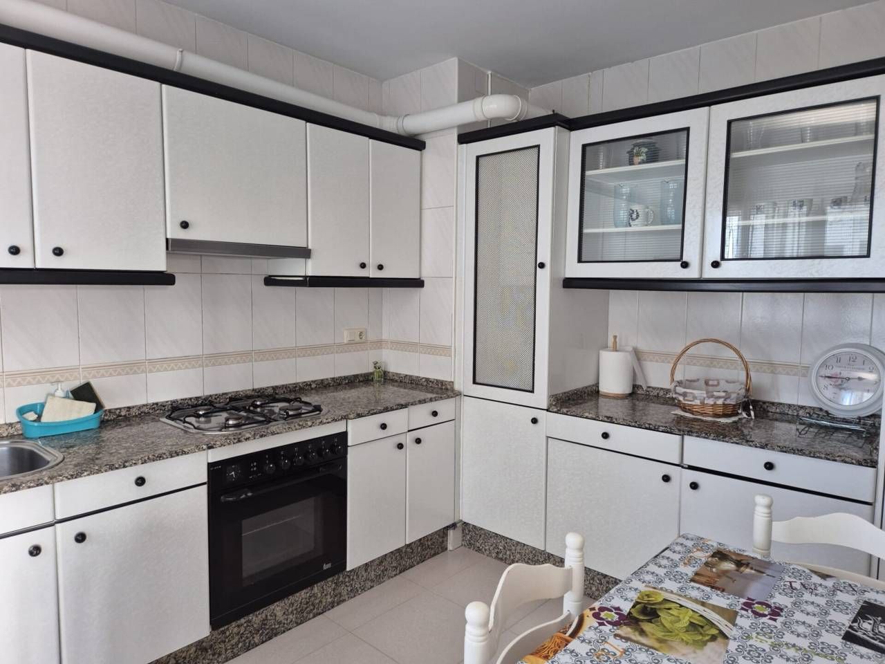 Kitchen of Flat to rent in Curtis