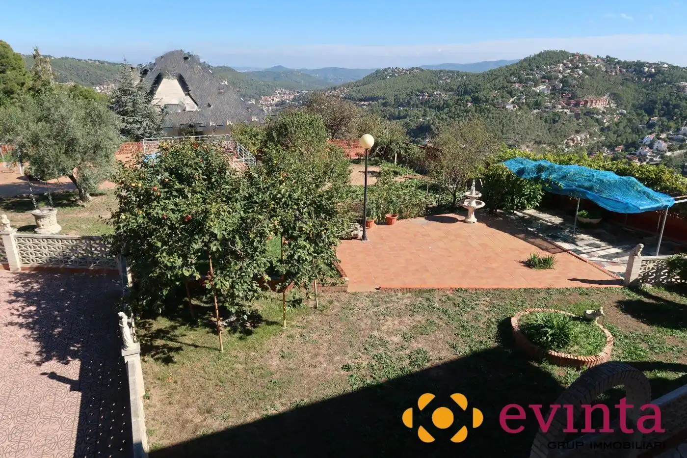 Terraza de Casa o chalet en venta en Vallirana con Calefacción, Jardín privado y Trastero