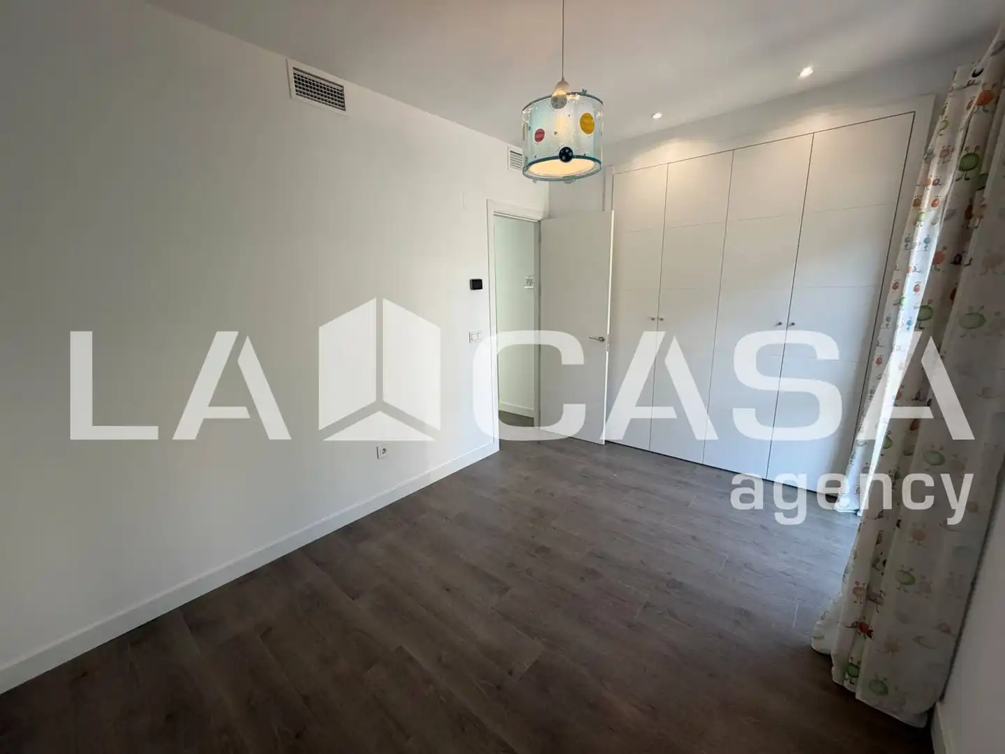 Semi-detached house for sale in Entrenúcleos, imagen 29